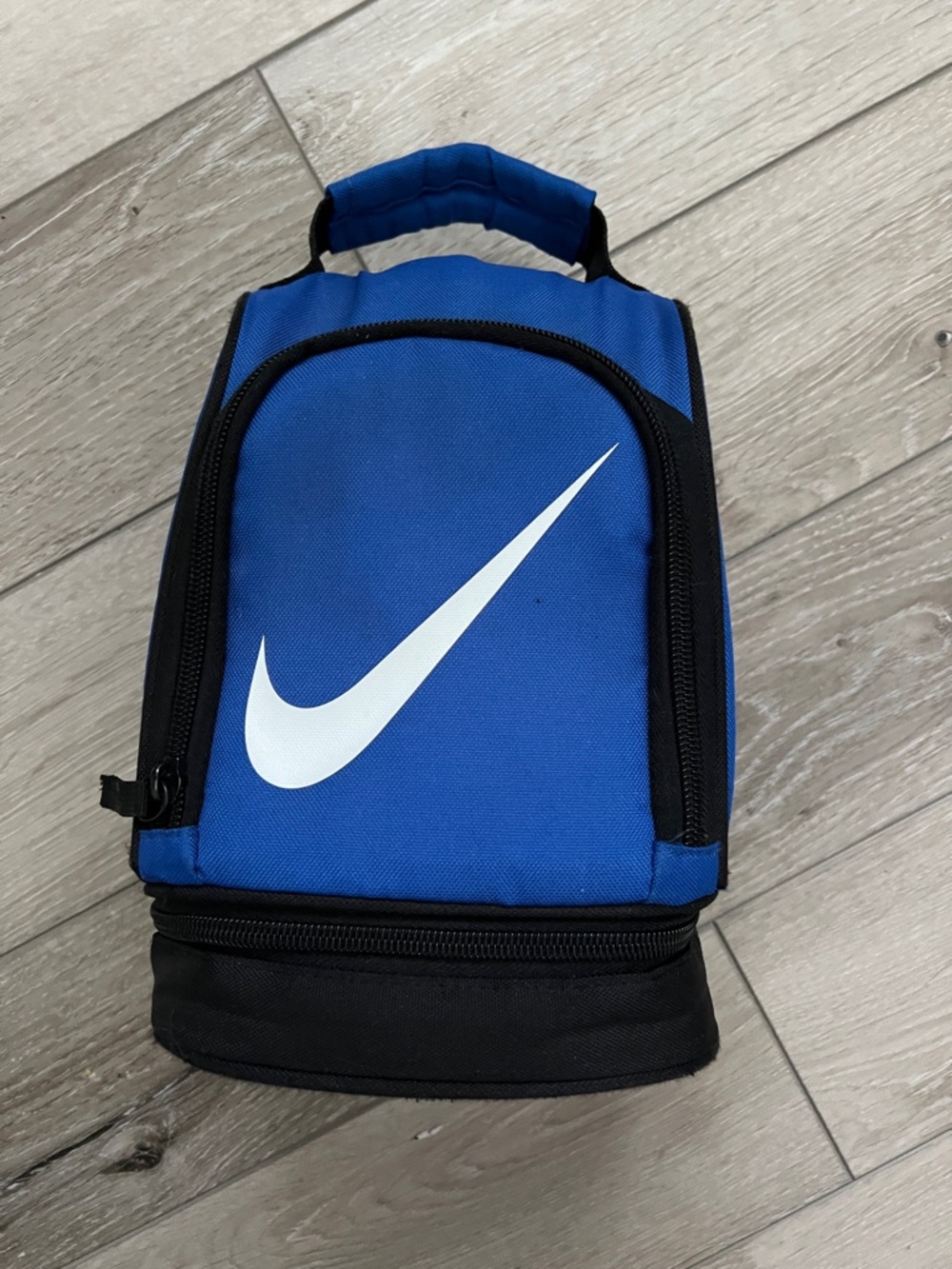 Nike Swoosh Lunch Bag